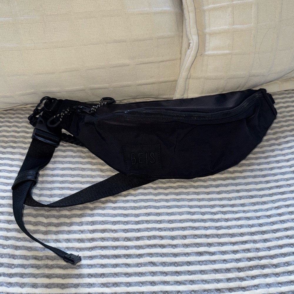 BEIS Sport Pack in Black